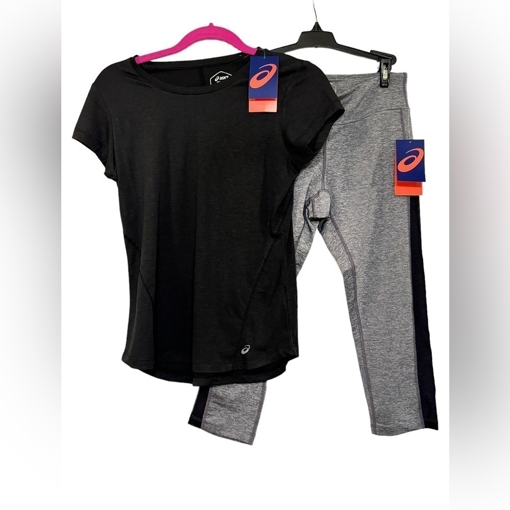 Asics Active Capri and T Shirt Set size Small